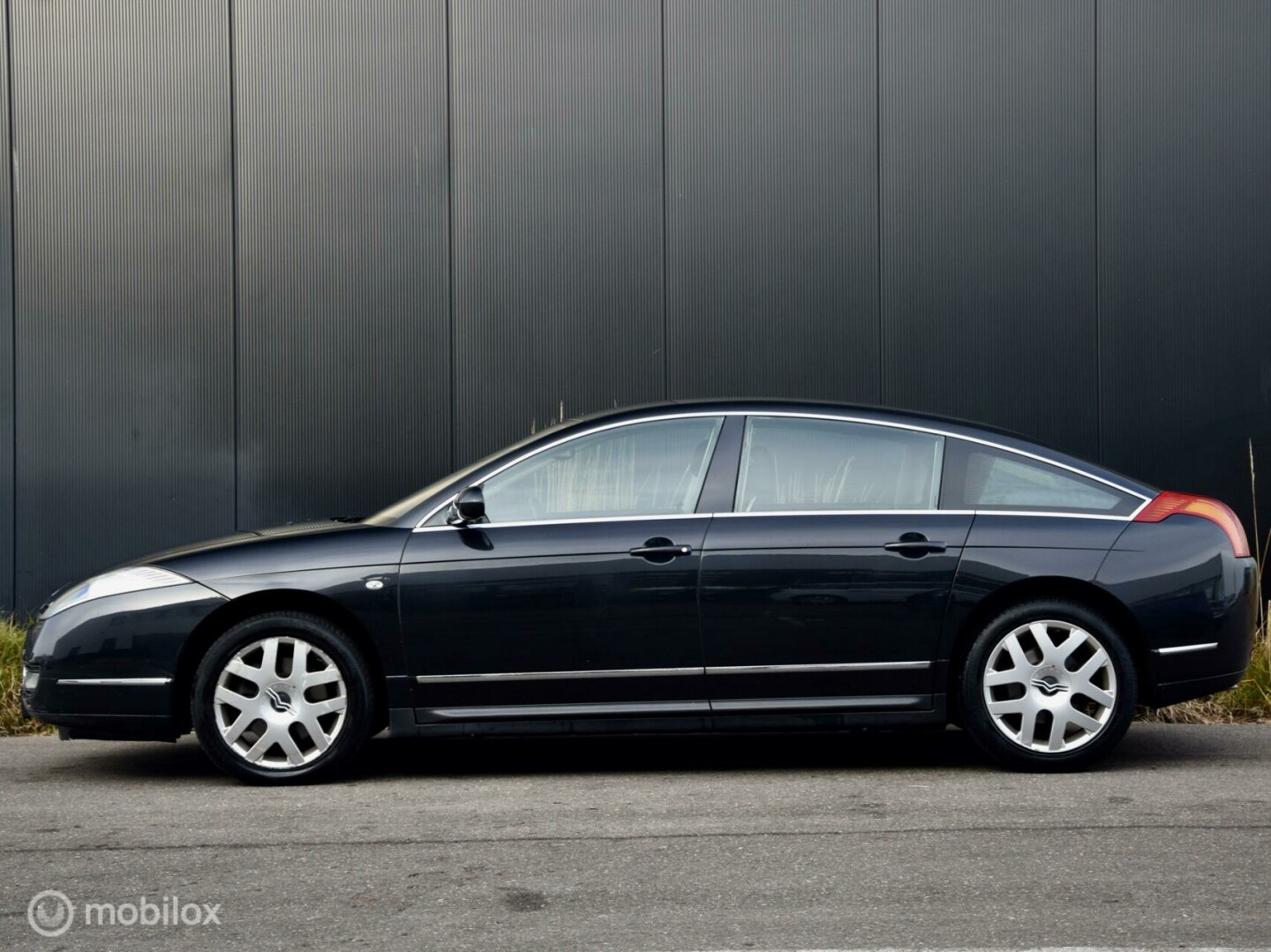 Citroën-C6-1